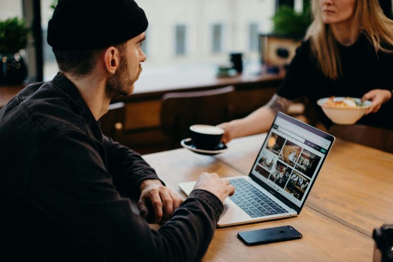 Kodėl internetinės svetainės patogumo naudotis analizė yra būtina?